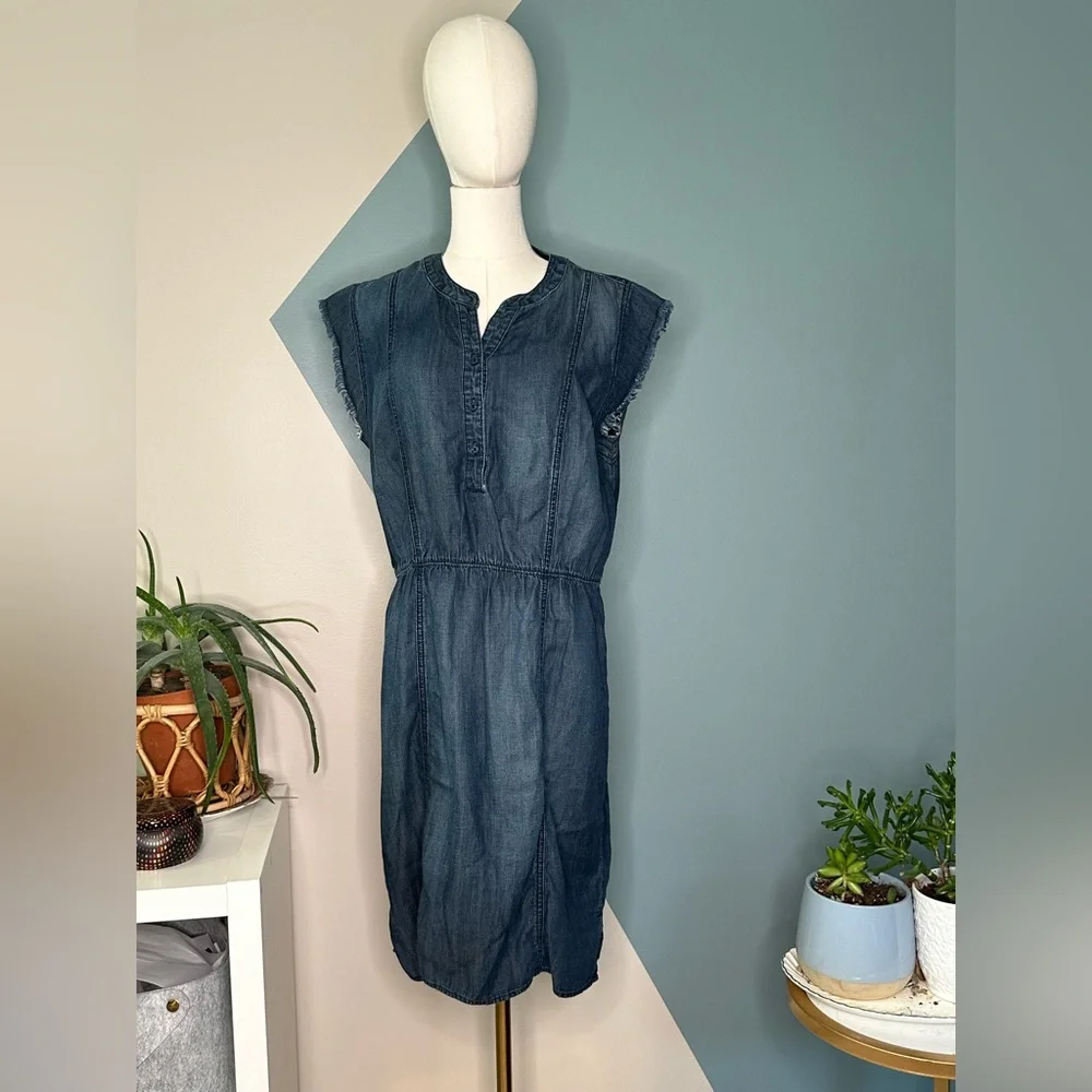Chico’s Denim Chambray Dress Women’s Size 1 (Medium) Cap Sleeve Elastic Waist - Picture 2 of 11